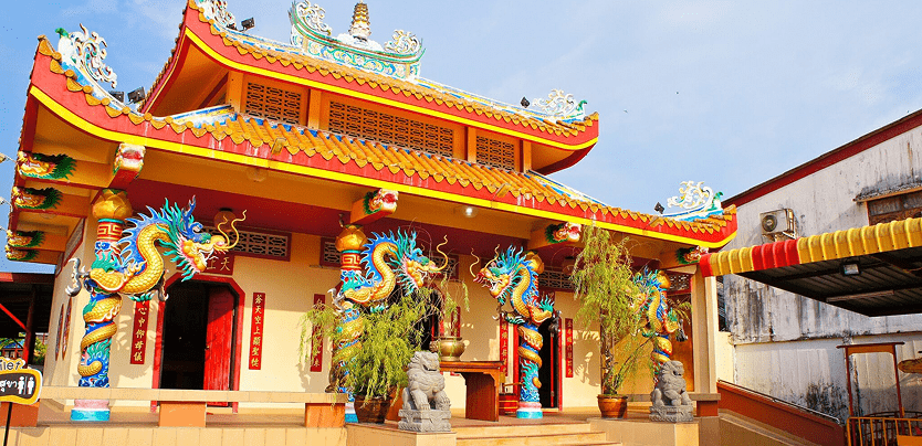 image of shophouses in Takua Pa