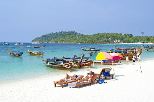 Pattaya Beach on Ko Lipe | Thailand Insider